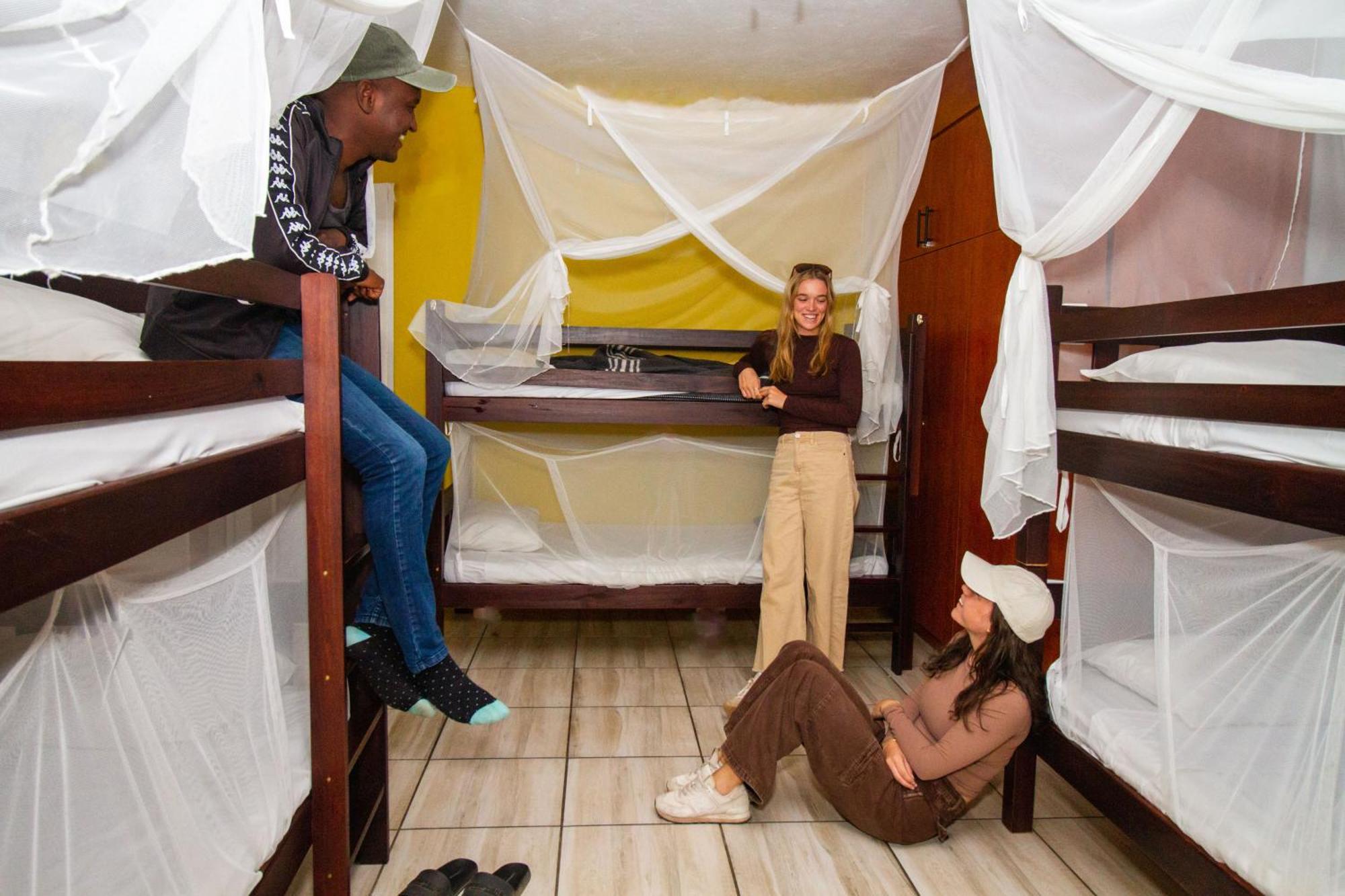 Kruger Park Hostel Marloth Park Exterior foto